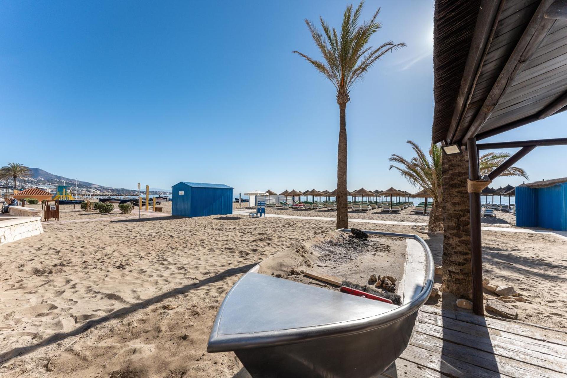 Malagasuite Fuengirola Beach & Sun Esterno foto